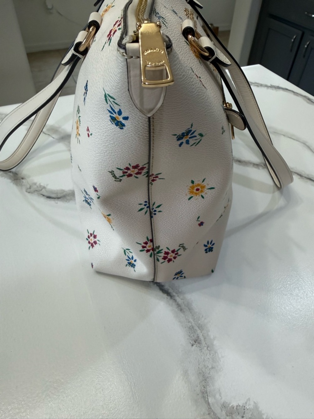 Coach Floral Print Tote Cream Canvas Leather Trim Zip Top Shoulder Bag - Picture 4 of 10